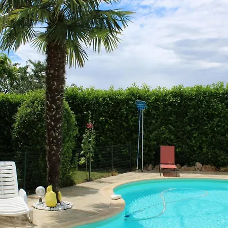 Charme, 4 Pièces, 6 Personnes - Fr-1-653-66 *