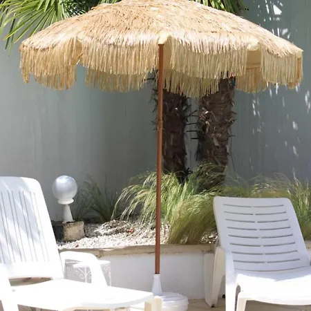 Charme, 4 Pièces, 6 Personnes - Fr-1-653-66 * Tusson